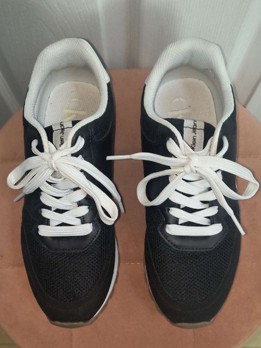 Calvin Klein Camina Sneaker Women's Size 7 - Picture 2 of 8